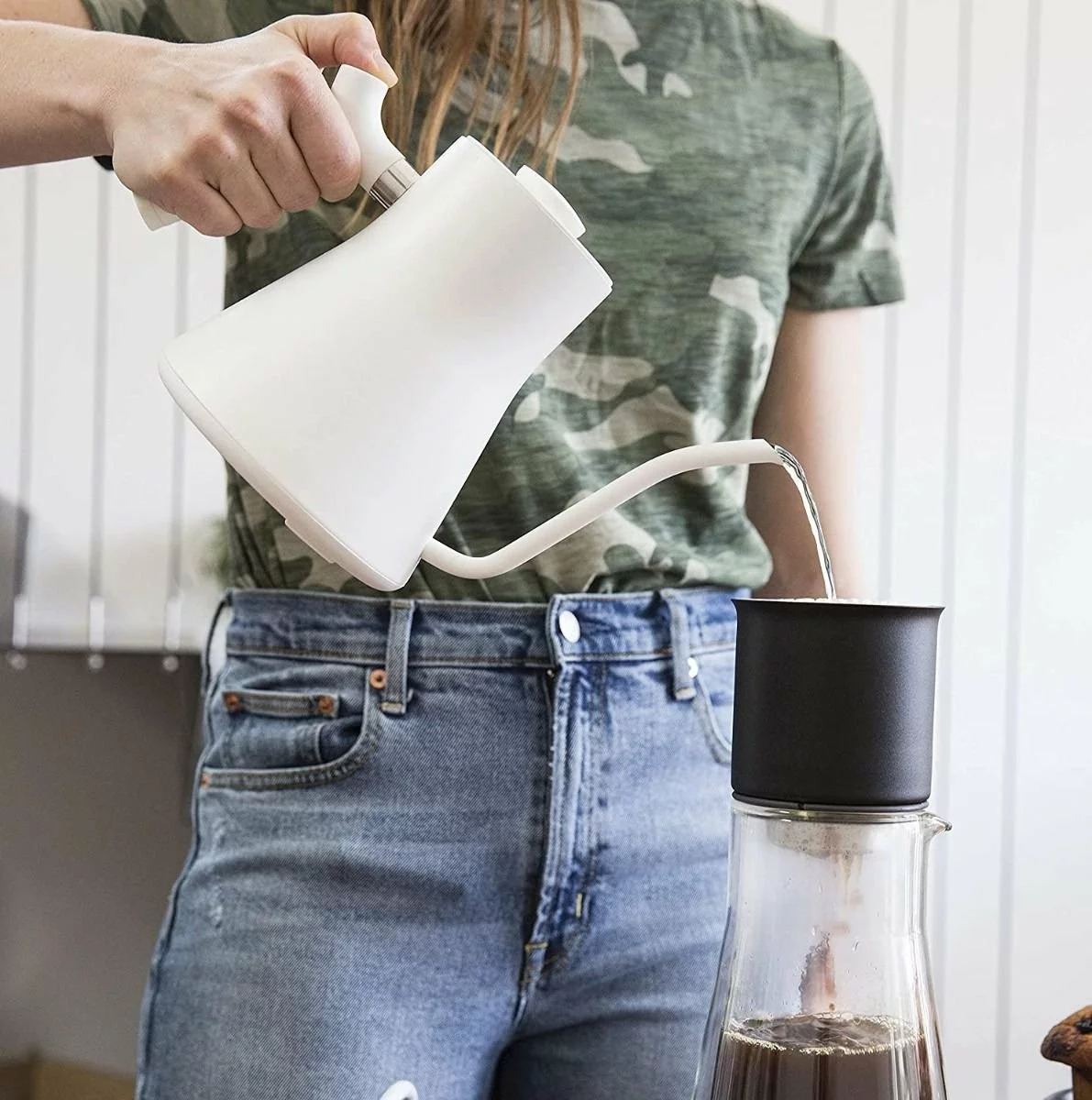 Fellow Stagg EKG Electric Pour Over Kettle | Matte White - Image 2